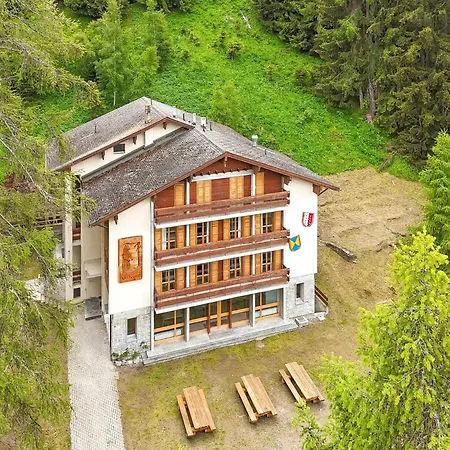 With Stunning Mountain Views Chalet *