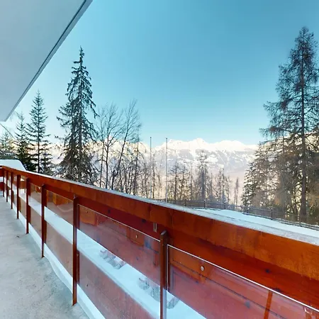 With Stunning Mountain Views Agettes